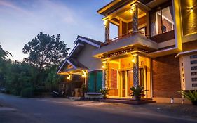 Maher House Borobudur